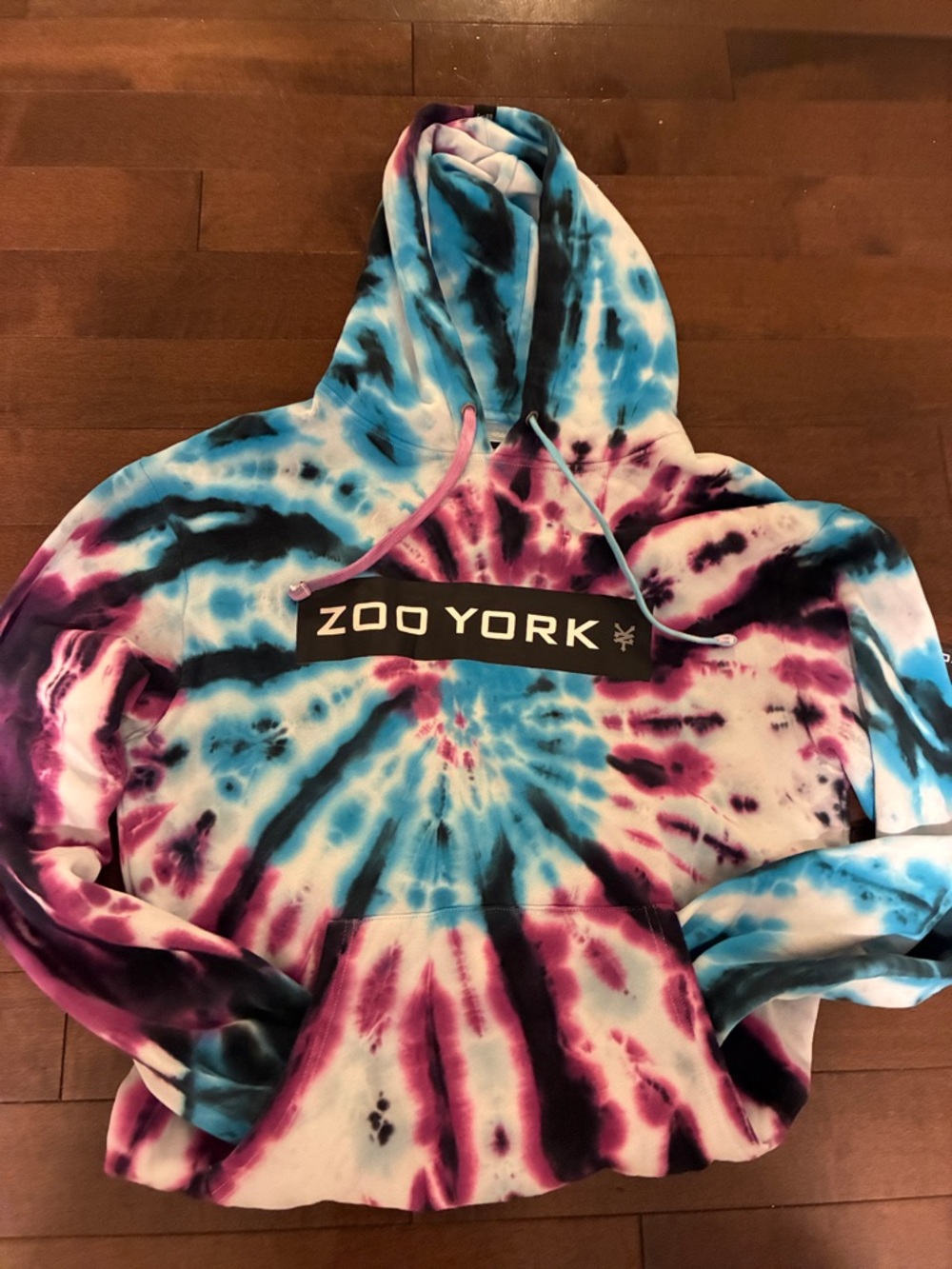 Zoo York Tie-Dye Pullover Hoodie in Blue, Purple & White